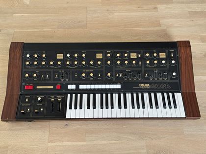 Yamaha-CS40M